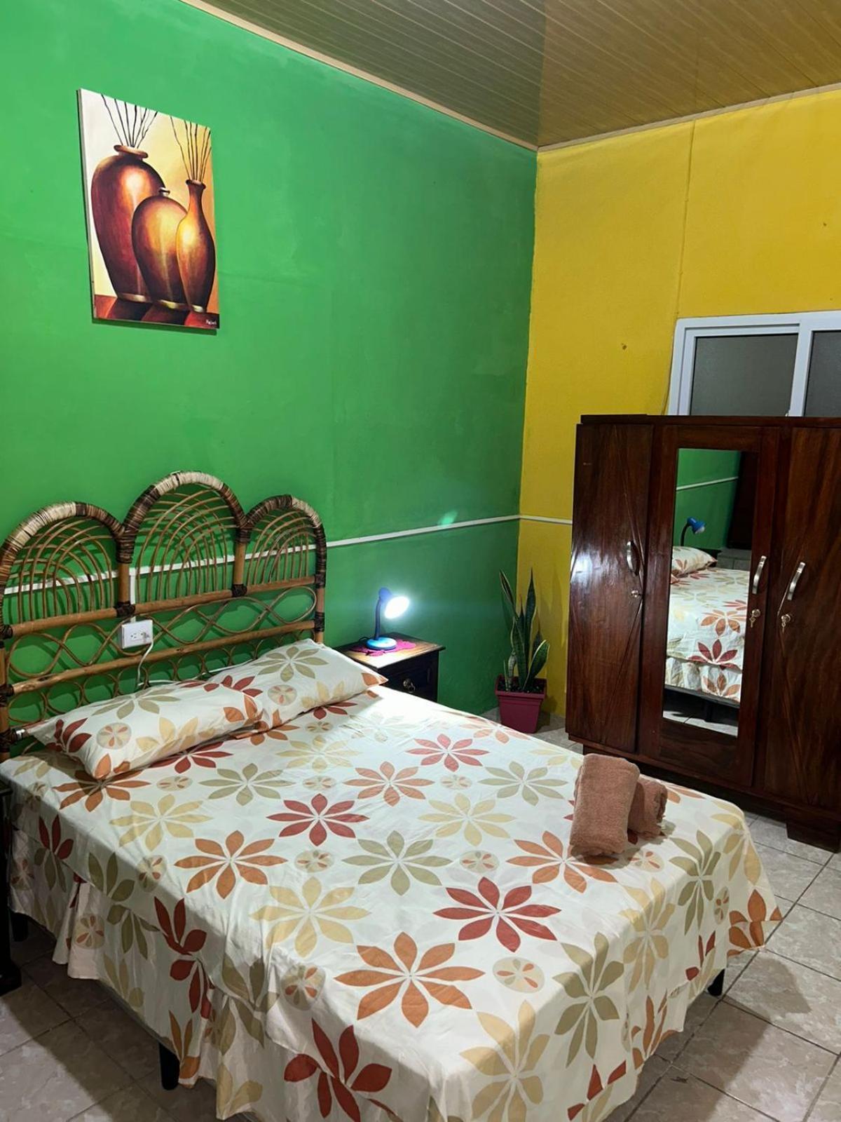 Casa Maya Itza Флорес Экстерьер фото